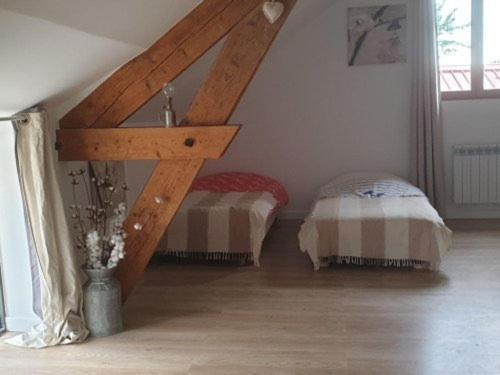 La Picardiere Perdreauville Bagian luar foto